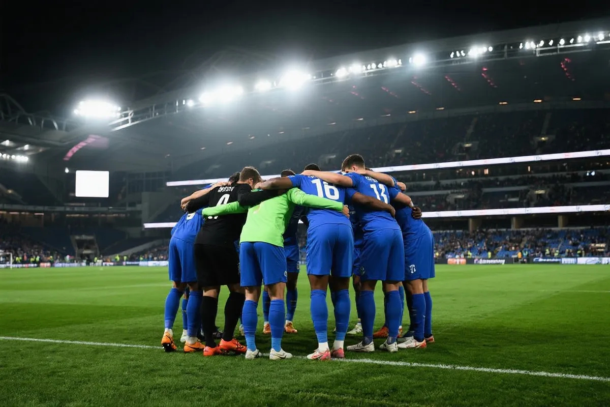 球队赛前围圈加油